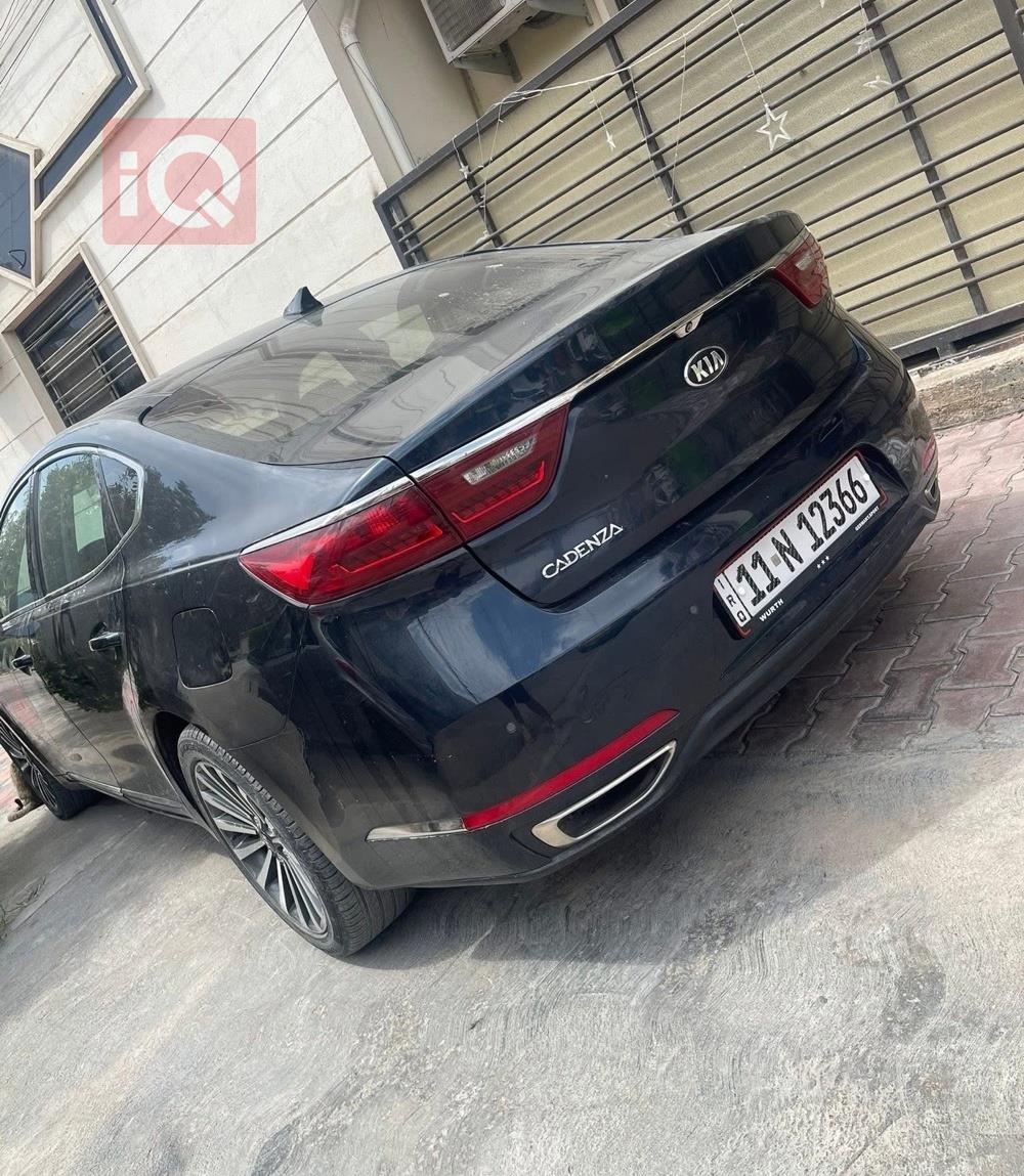 كيا كادينزا